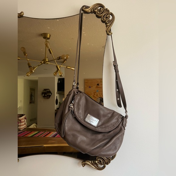 Marc Jacob’s Leather Crossbody Bag - Picture 2 of 5